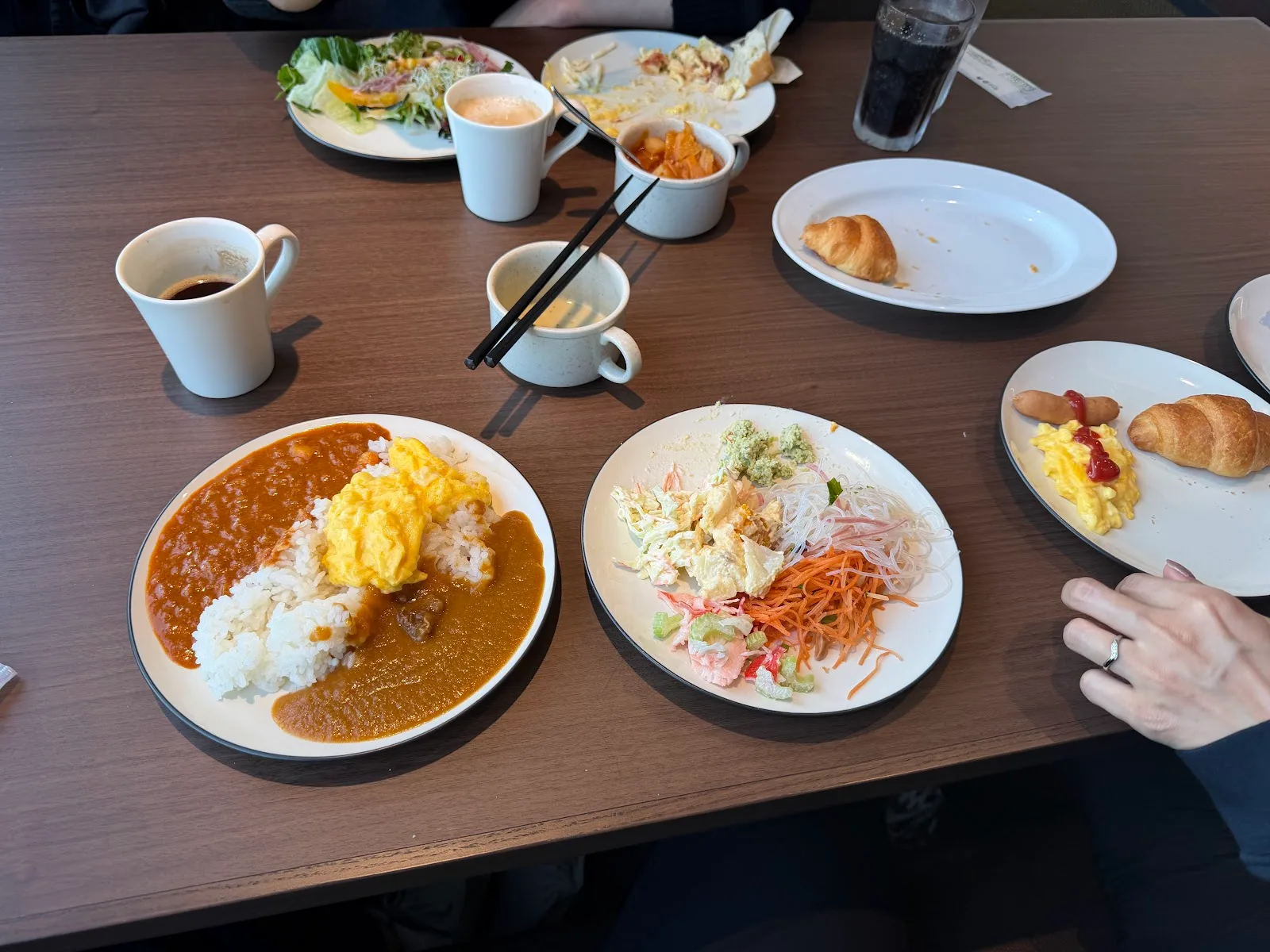 シズラー 大井町トラックス店 · 4