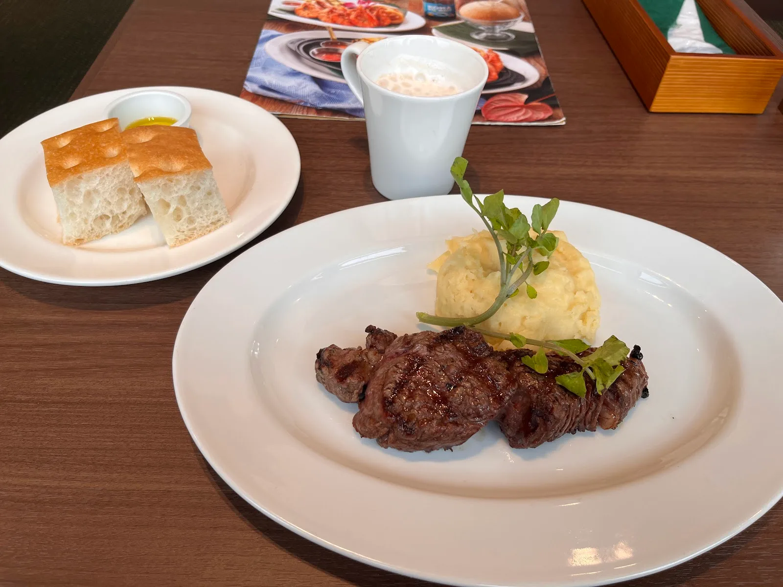 シズラー 大井町トラックス店 · 5
